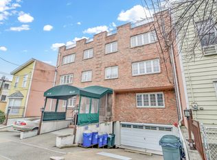 4017 21st Ave, Astoria, NY 11105