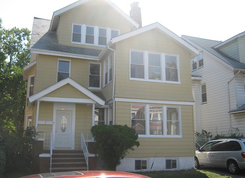 1st image of 274 S Burnett St
