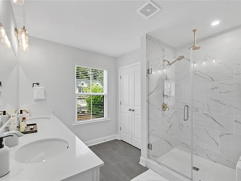 400 Renwood Trl — Photo 24