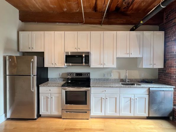 110 Main St APT 405