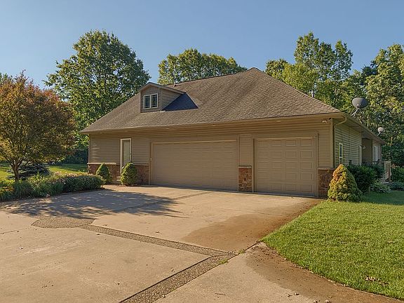 Extra large 3 stall garage