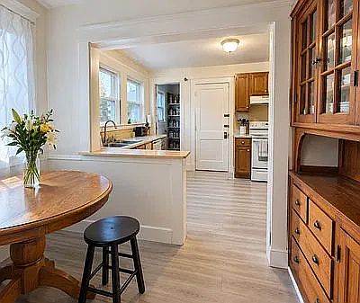 3rd image of 16 Gerald Rd #1
