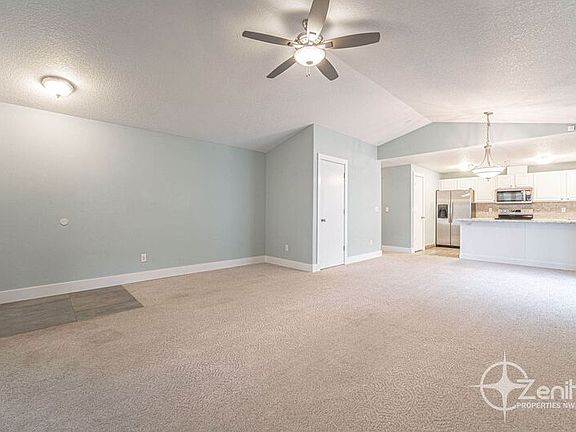 4th image of 2209 NE 52nd St