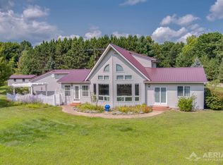 350 Ridgewood Dr, West Branch, MI 48661