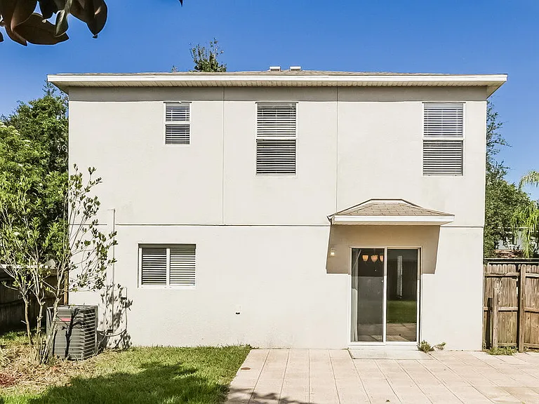 9540 Simeon Dr — Photo 16