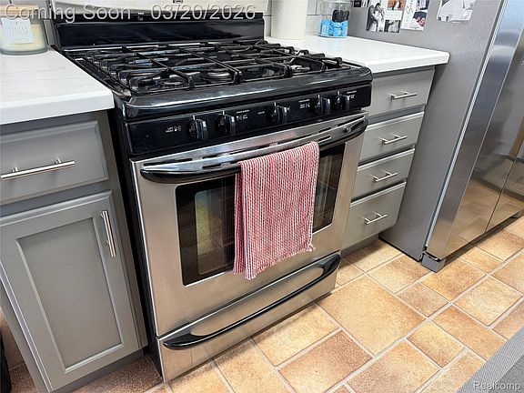 4th image of 36884 Greenbush Rd