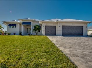 3817 Kismet Lakes Ln, Cape Coral, FL 33993