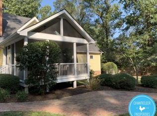 64 Oakwood Dr, Chapel Hill, NC 27517