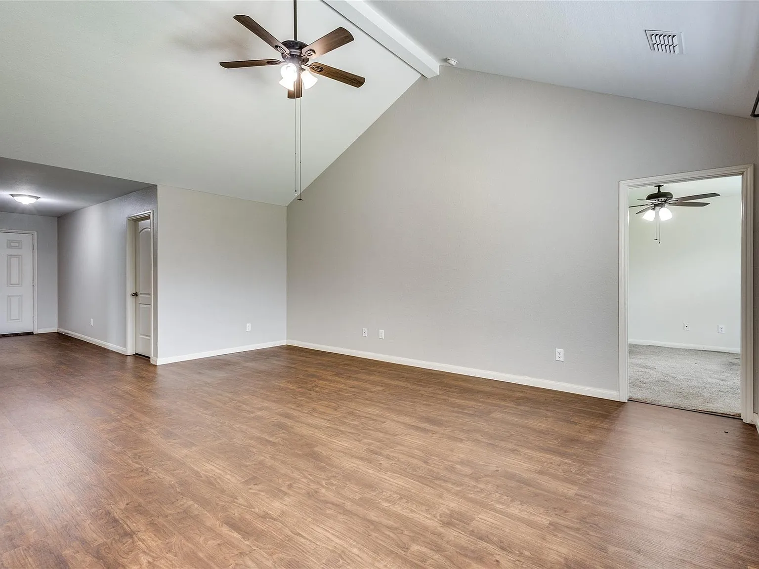 4 Bed/2 Bath Single Family Home in Anna, TX - Available 10/15 - $2200/mo - Utilities Included — Photo 2