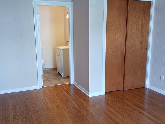 5th image of 116 Brown St APT A