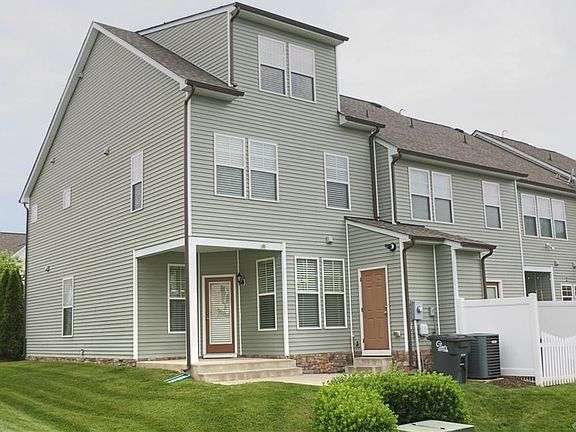 4th image of 8064 Ellendale Dr