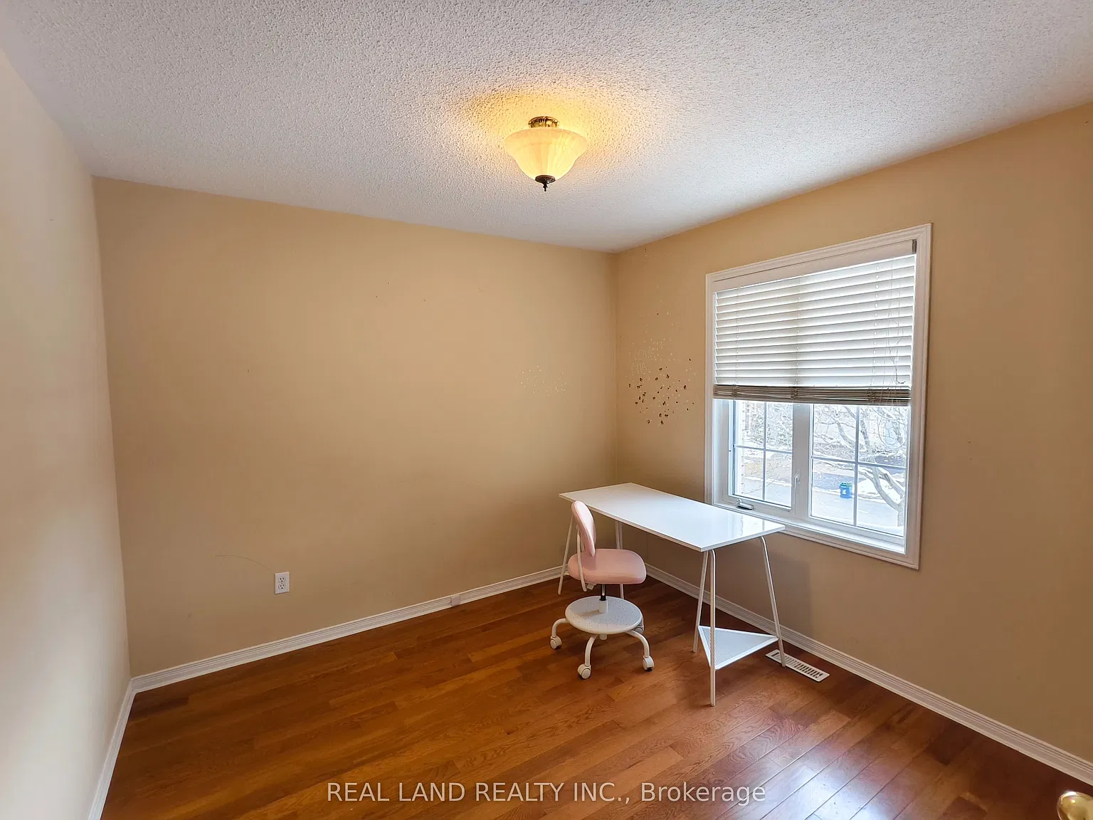 3 bed, $3,400 — Photo 4