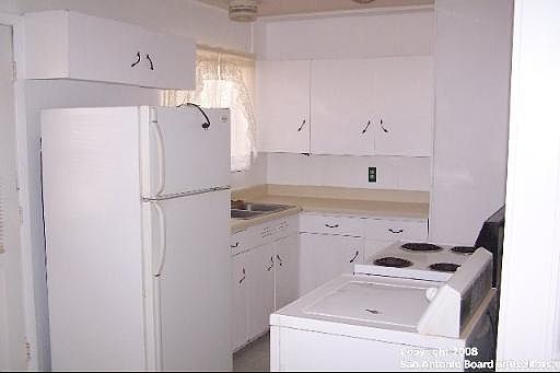 3rd image of 2219 SPICEWOOD DR