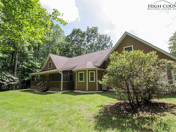 5th image of 361 Fairway Oaks Drive