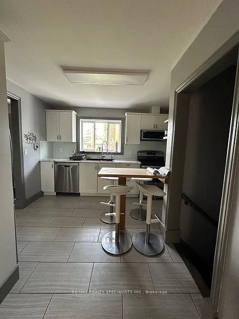 3 bed, $2,500 — Photo 3