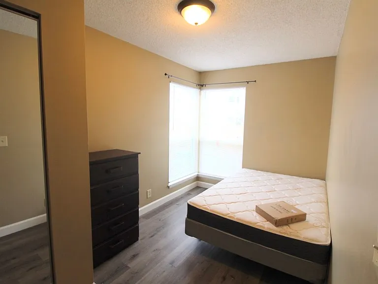 1390H Hunters Rd — Photo 37