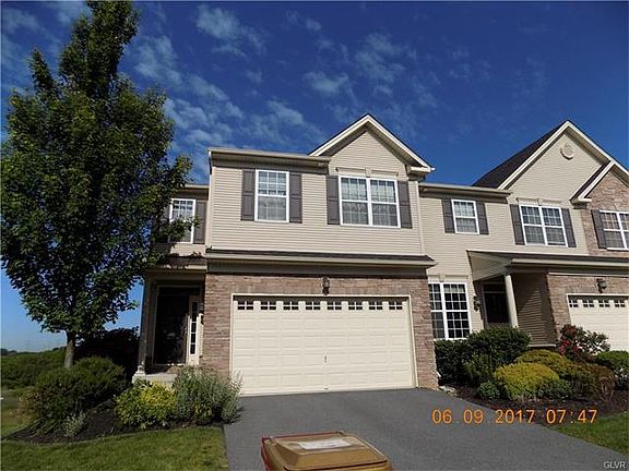 3rd image of 2605 Gila Dr