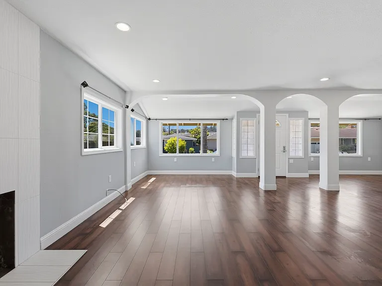 222 Indio Dr — Photo 7