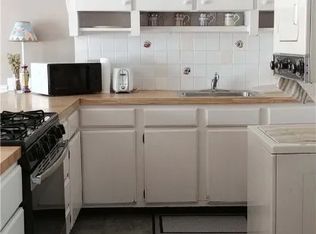 2094 Murray Hill Rd APT 1, Cleveland, OH 44106