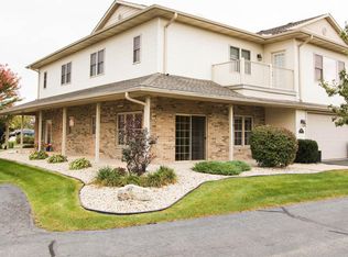 1073 S Pine St UNIT 101, Burlington, WI 53105
