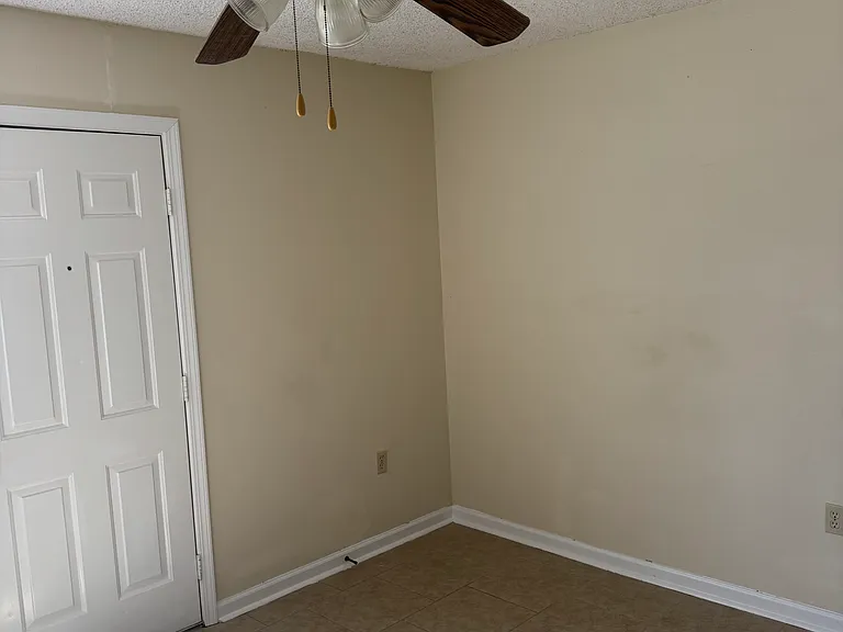1011 Seville Ave — Photo 16