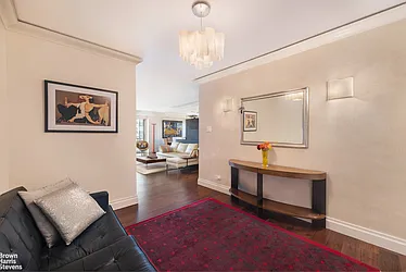 300 East 40th Street, #31T