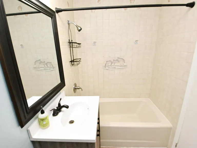 1330 Southlea Dr — Photo 11