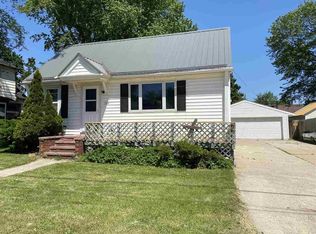 1524 N Richmond St, Appleton, WI 54911