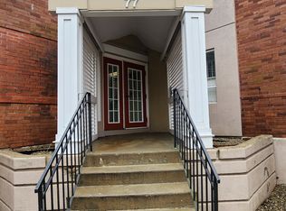 77 N Point Dr APT 315, Dorchester, MA 02125