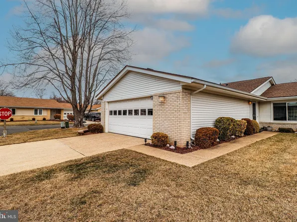 474 A Fairton Dr #A, Monroe Township, NJ 08831