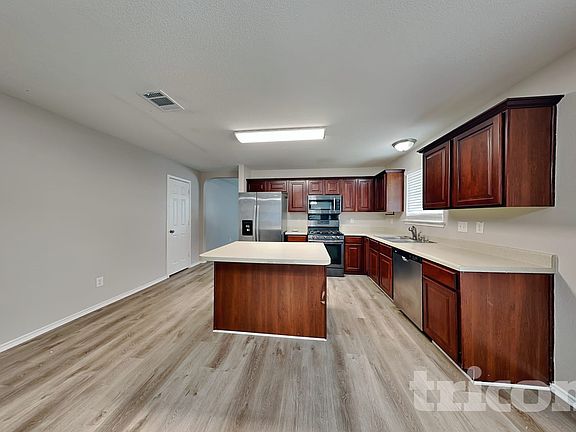 4th image of 231 Cardinal Way