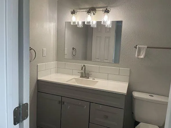 575 N Dorothy Ave — Photo 10