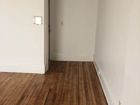 4th image of 493-497 Cumberland Ave #493-4