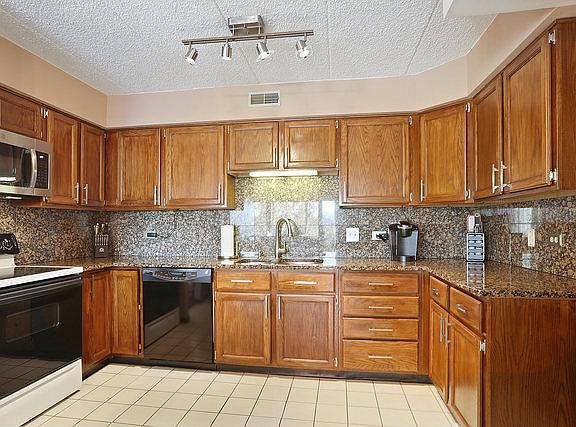 5th image of 15401 West Ave #2SW