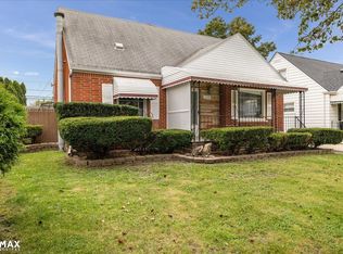 25107 Fortuna St, Roseville, MI 48066