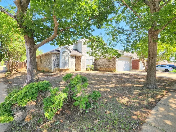 3216 Clovermeadow Dr, Fort Worth, TX 76123