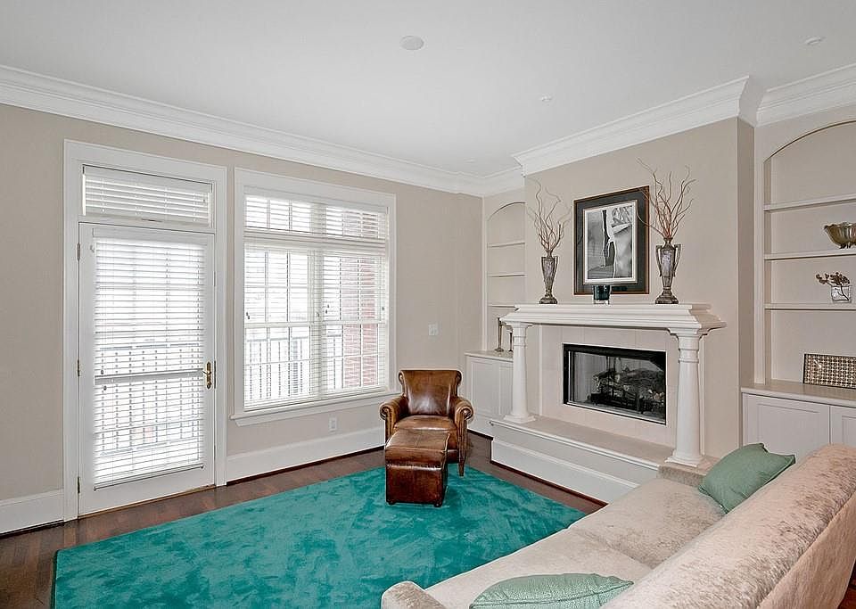 1st image of 77 Peachtree Pl NE #419