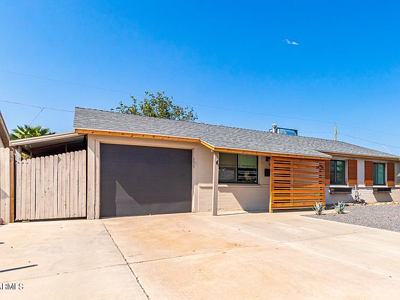 3rd image of 3478 E Ludlow Dr