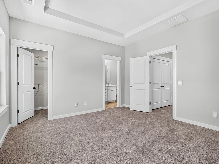 417 Talbot Dr — Photo 45