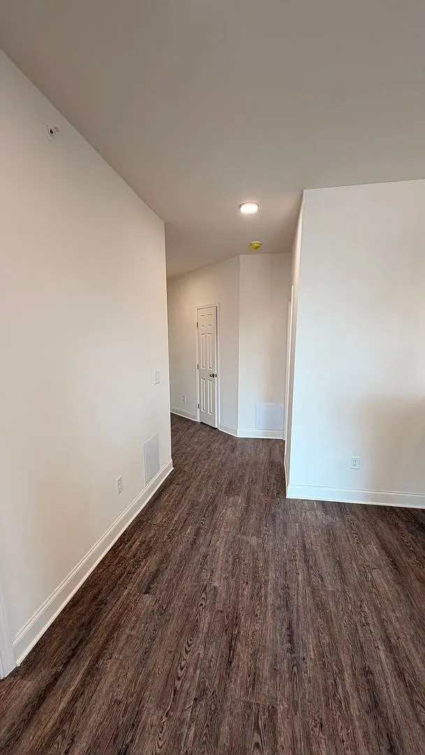 703 Clay Street — Photo 4