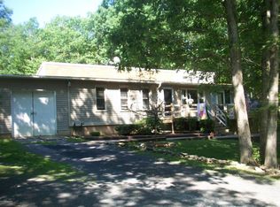 297 Mountain View Dr, Jim Thorpe, PA 18229