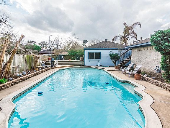 2nd image of 21223 Park Villa Dr