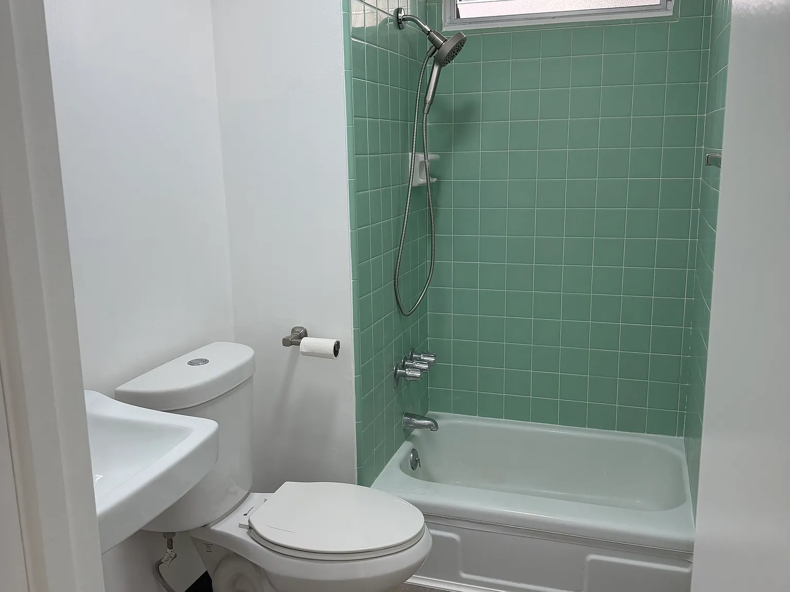 715 Piikoi St — Photo 4