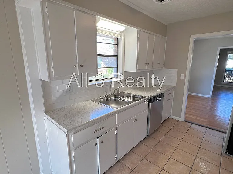 561 Dunbarton Rd — Photo 19