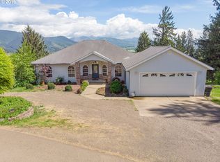 3975 Westwood Dr, Tillamook, OR 97141