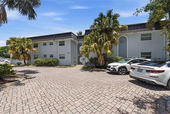 1 bed, 587 sqft, $1,900 — Photo 3