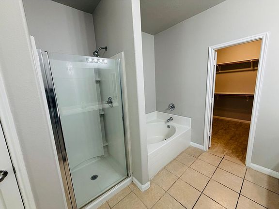 2nd image of 6926 Atwood Preserve Ct
