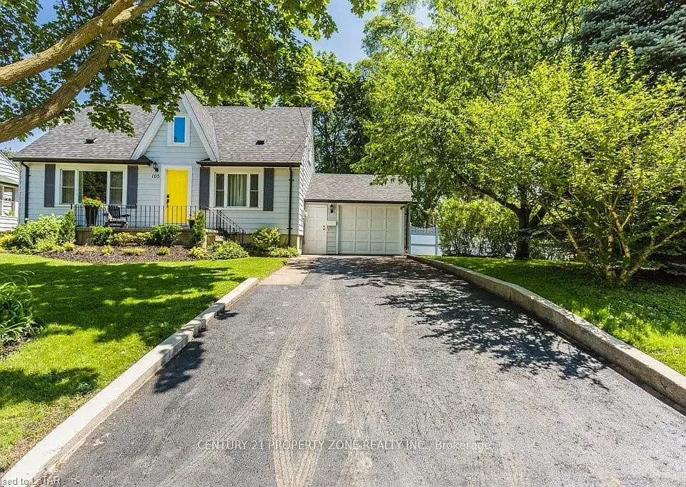 105 Foster Ave