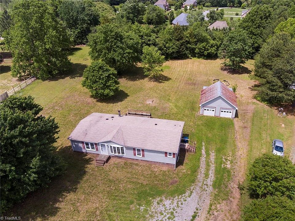 1st image of 7705 Stonewood Dr