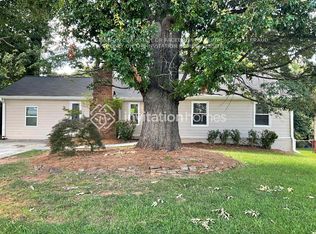 2052 Marbut Ln, Lithonia, GA